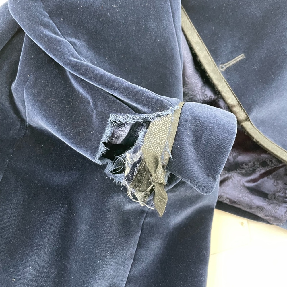Navy Velvet Men's Blazer - Picture 7 of 8